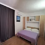 Divic Διαμέρισμα *