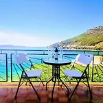Divic * Drvenik (Split-Dalmatia)